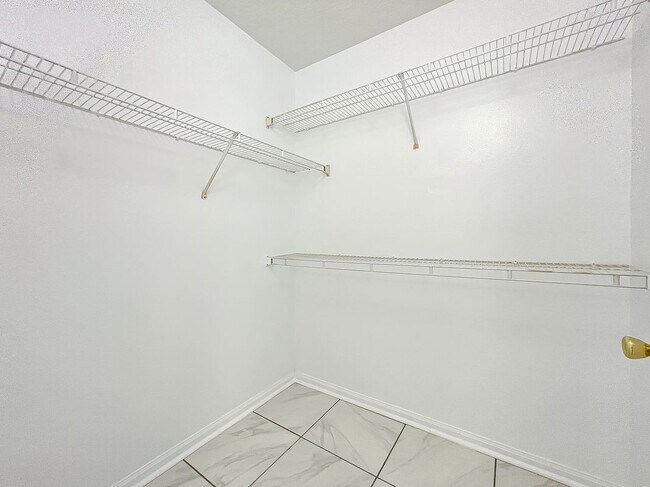 Building Photo - 6524 Swissco Dr