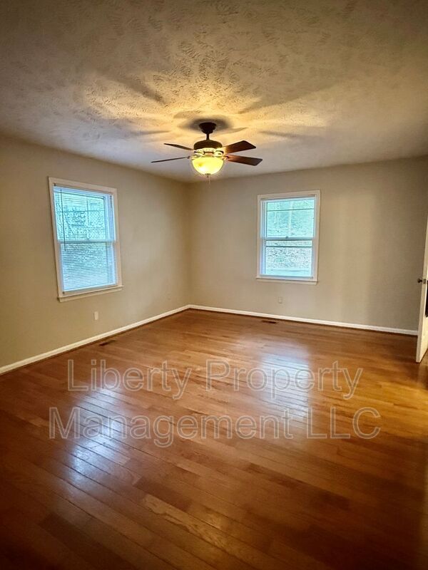 Building Photo - 2958 Walden Rd