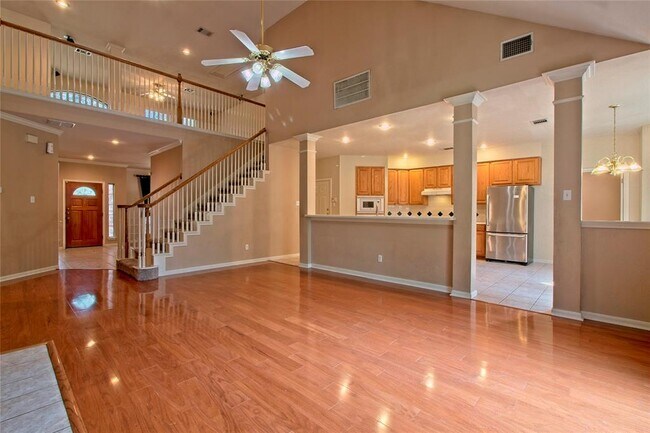 Building Photo - 8212 Fern Bluff Ave