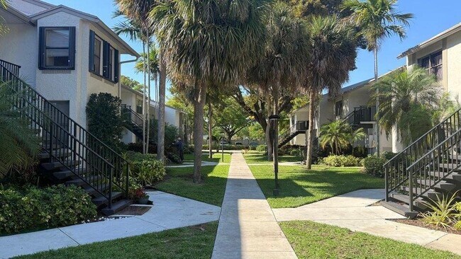 Building Photo - 1230 S Military Trail