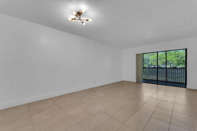 Building Photo - 1224 S Military Trail