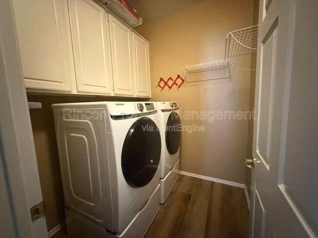Building Photo - 2029 Milagro Pl