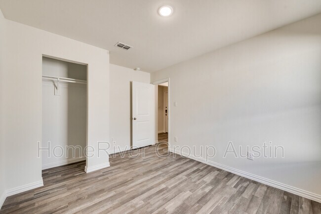 Building Photo - 4504 Rocking K Dr