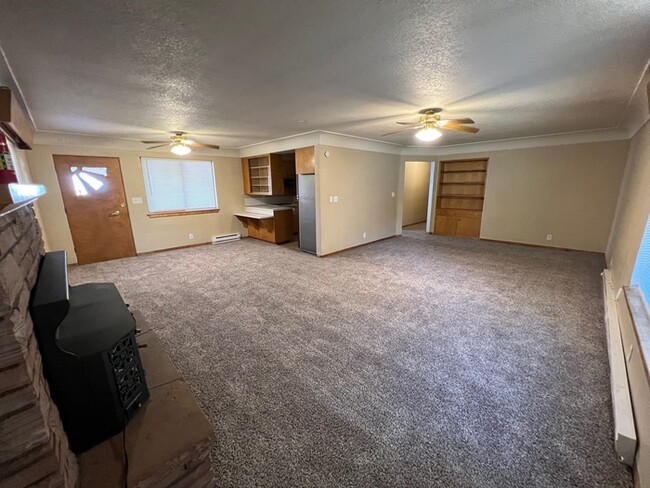 Building Photo - Charming 3 bed 1.5 bath Heart of Nampa