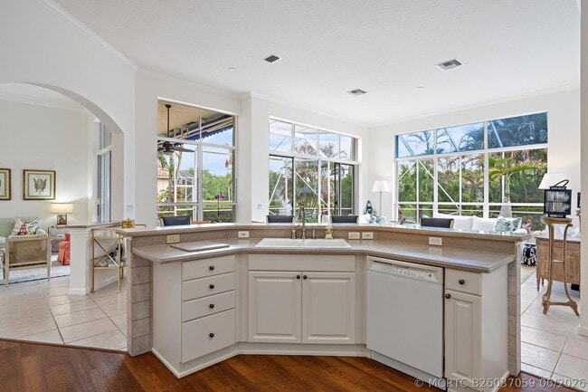 Building Photo - 9907 SE Osprey Pointe Dr