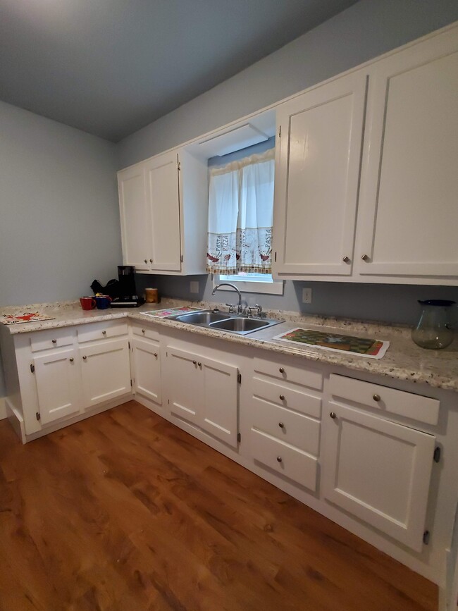 Kitchen - 1621 6th St