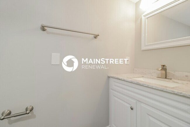 Building Photo - 3 Bedroom Pet-Friendly Home in Lake Mary, FL with Main Street Renewal