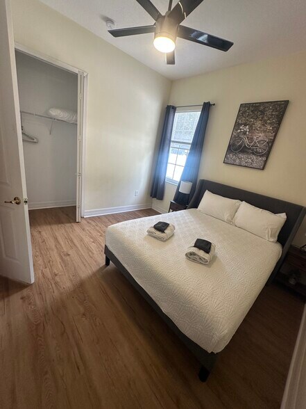 Building Photo - 2726 Formosa Blvd