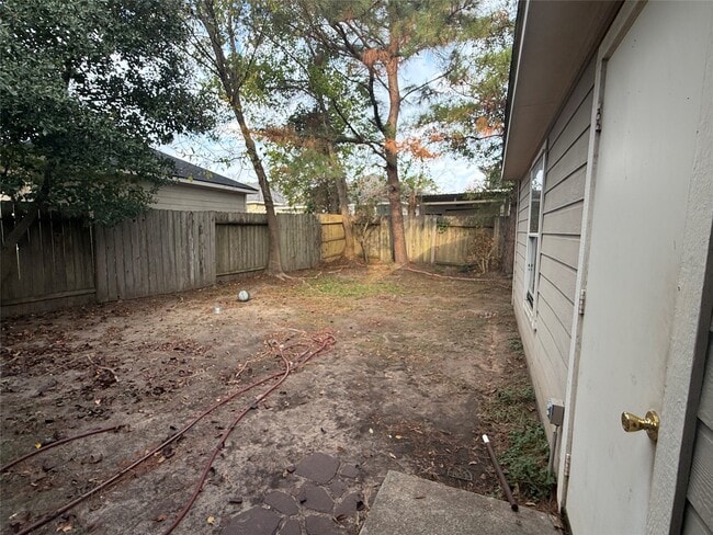 Building Photo - 809 Dragonfly Dr