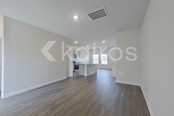 Building Photo - 2097 Banyon Cir