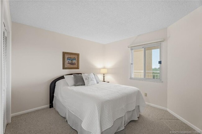 Building Photo - 3870 N Hwy A1A