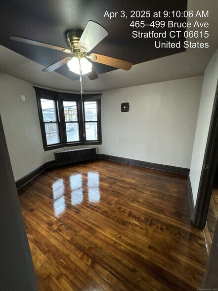 Building Photo - 2341 Barnum Ave
