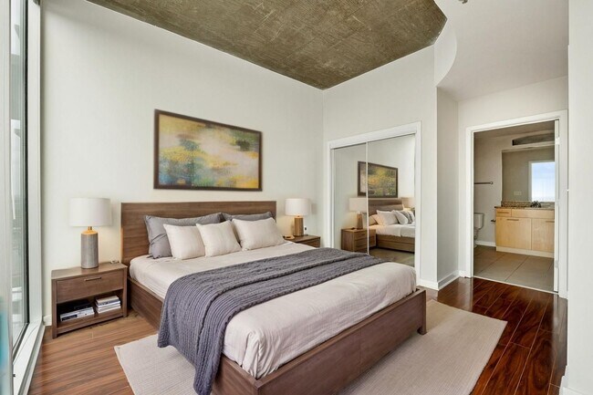 Building Photo - High-rise Luxury 1 Bedroom Buckhead Condo, Skyline Views of Atlanta!