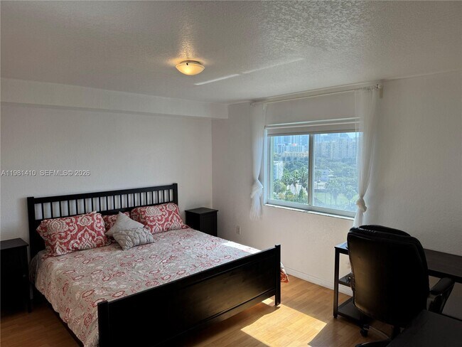 Building Photo - 816 NW 11th St