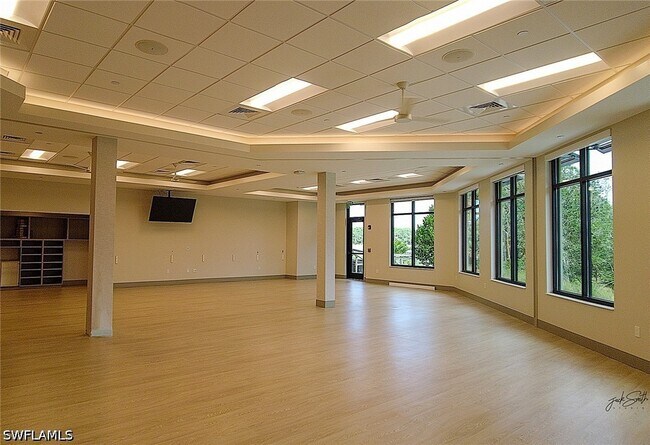 Building Photo - 3820 Sawgrass Way