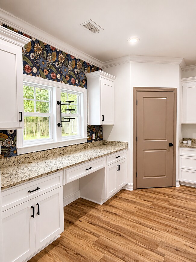 Building Photo - 212 Nandina Way