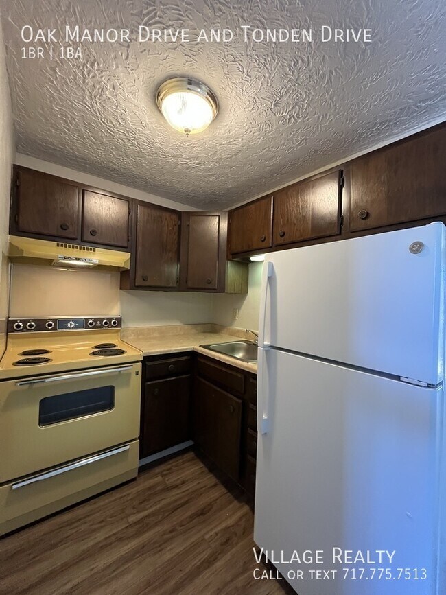Building Photo - 228 Oak Manor Dr