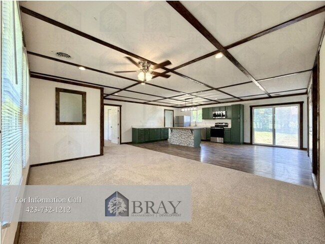 Building Photo - 307 Honeysuckle Dr