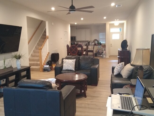 Open Floor Plan - 8001 Wistar Glen Dr