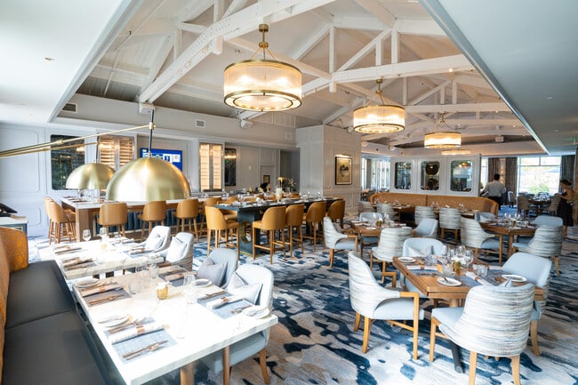 Building Photo - 7754 Lakeside Blvd