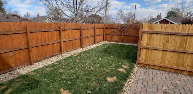 Building Photo - 4288 Hooker St