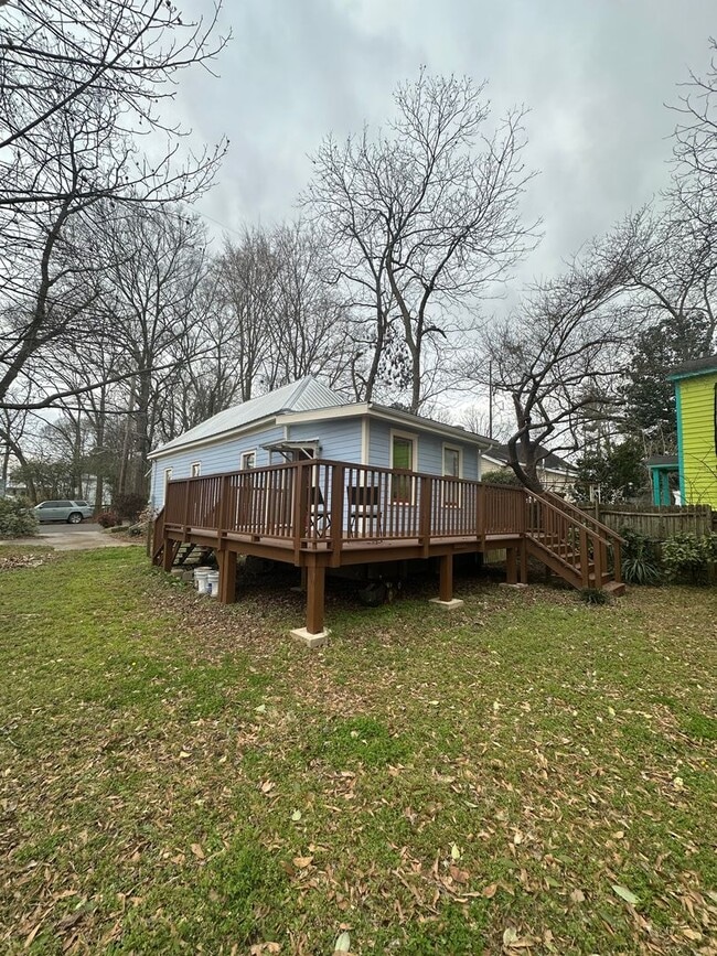 Building Photo - Shotgun Home in the Boulevard Neighborhood - Move in date June 1st, 2026