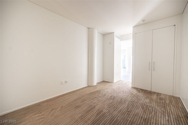 Building Photo - 3722 S Las Vegas Blvd