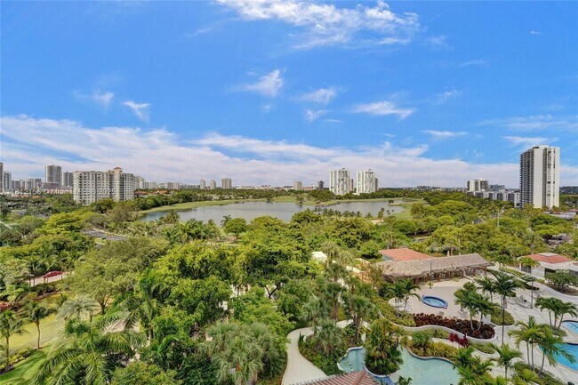 Building Photo - 20281 E Country Club Dr