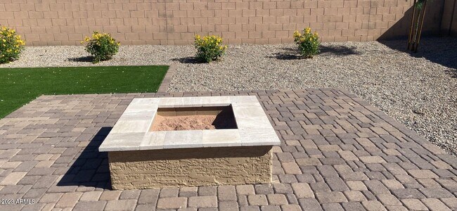 Building Photo - 18211 N Toya St