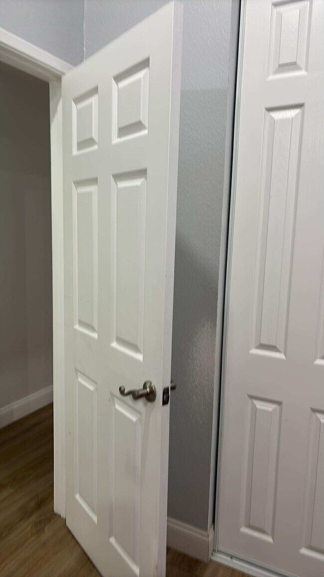 Building Photo - 1680 Gamay Cir