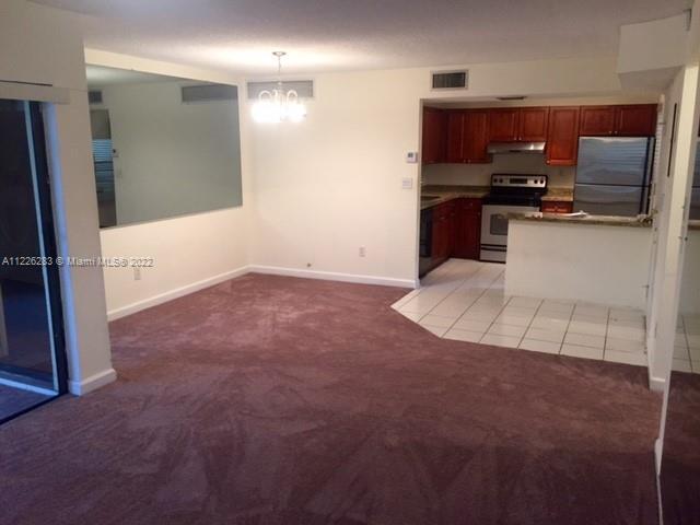Building Photo - 1060 N Hiatus Rd