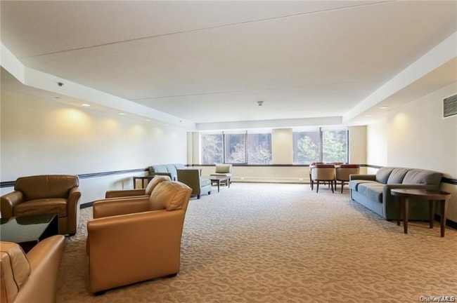 Building Photo - 4 Martine Ave