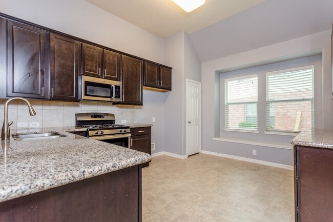 Building Photo - 5506 Stonefield Ct