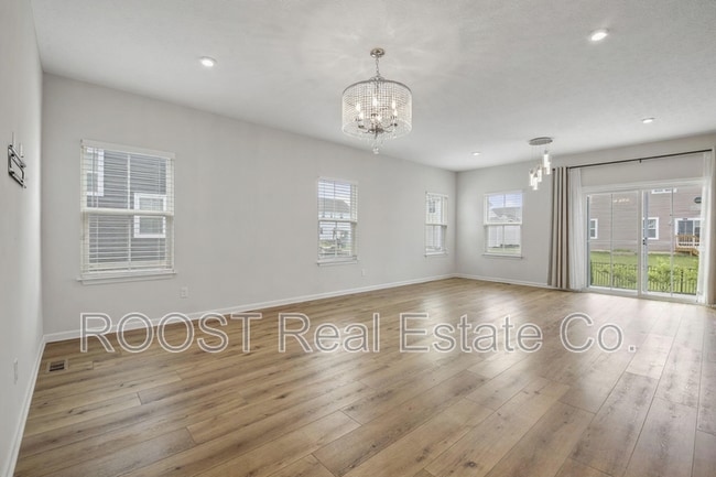 Building Photo - 380 Crownover Way