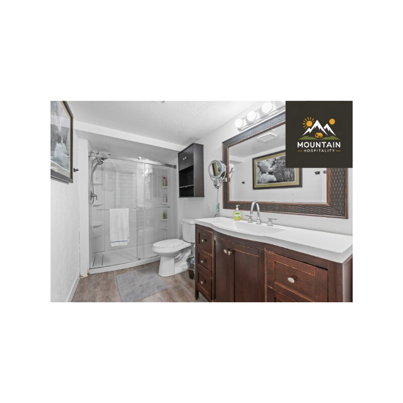 Building Photo - 1869 Dale Ridge Ave