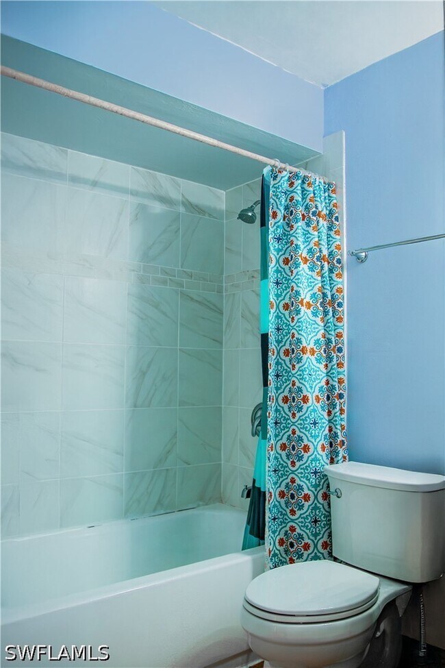 Building Photo - 148 Lake Point Ln