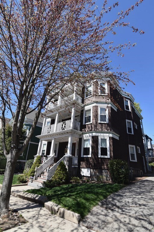 Building Photo - 103 Sawyer Ave