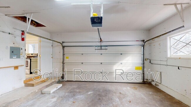 Building Photo - 1810 Yuma St