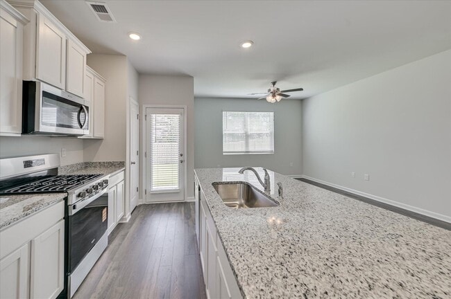 Building Photo - 801 Grovebury Ct