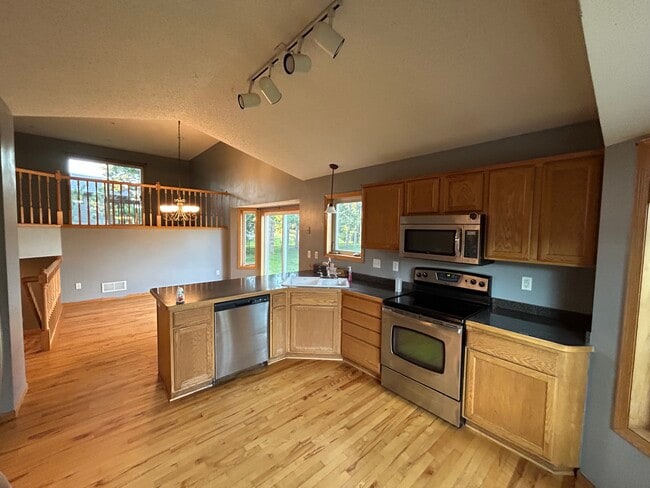 Building Photo - 345 Blue Spruce Ln