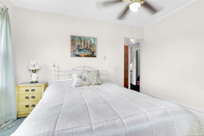 Building Photo - 193-17 90th Ave