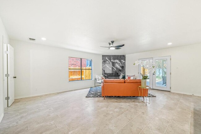 Building Photo - 3527 Eagle Canyon Dr