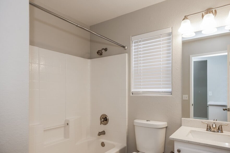 Building Photo - 3394 Wasatch Cedars St