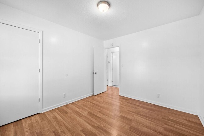 Building Photo - Spacious Yard + Fresh Interior Updates!