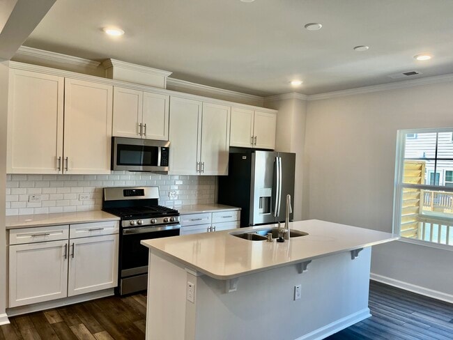 Building Photo - 1009 Belloak Wy