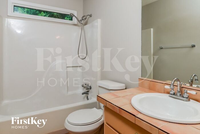 Building Photo - 674 Oak Moss Dr