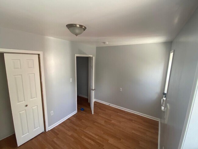 Building Photo - 1114 Jackson St