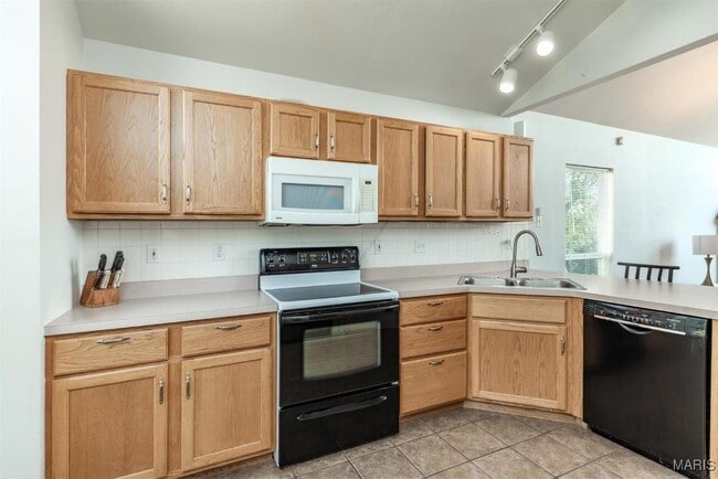 Building Photo - 3431 Rockwood Forest Ct