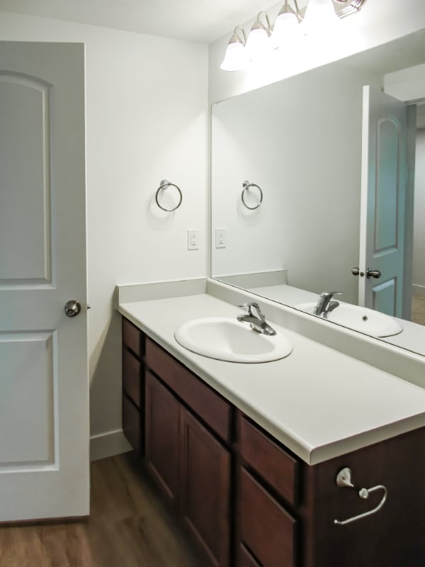 Building Photo - 4652 Cillian Ln