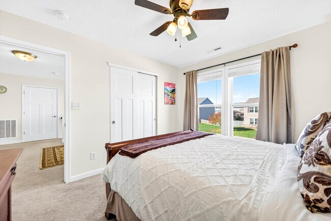 Building Photo - 4663 Bayview Dr